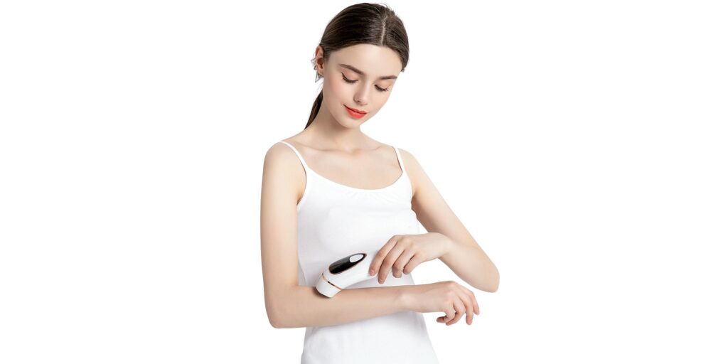 Giá triệt lông tay vĩnh viễn là bao nhiêu? Bảng giá mới nhất năm 2025 2 Ưu điểm và nhược điểm khi chọn triệt lông tay tại spa