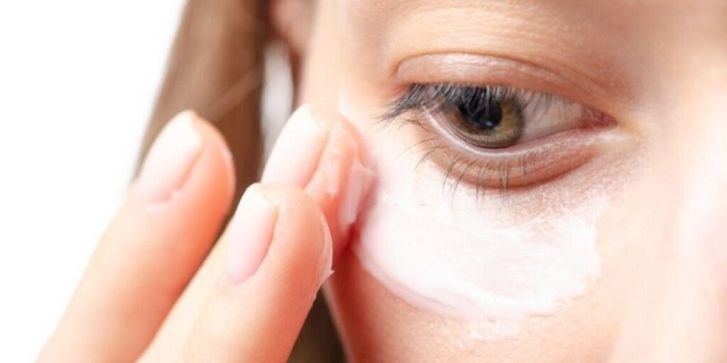 Chăm sóc vùng mắt sau khi tiêm meso để đạt hiệu quả tốt nhất